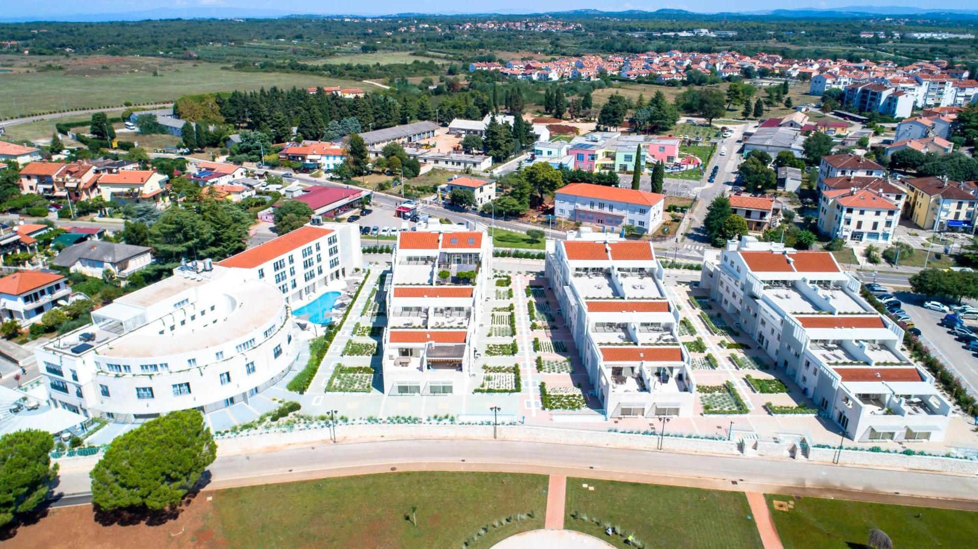 The Garden Palace Umag By Locap Group Экстерьер фото